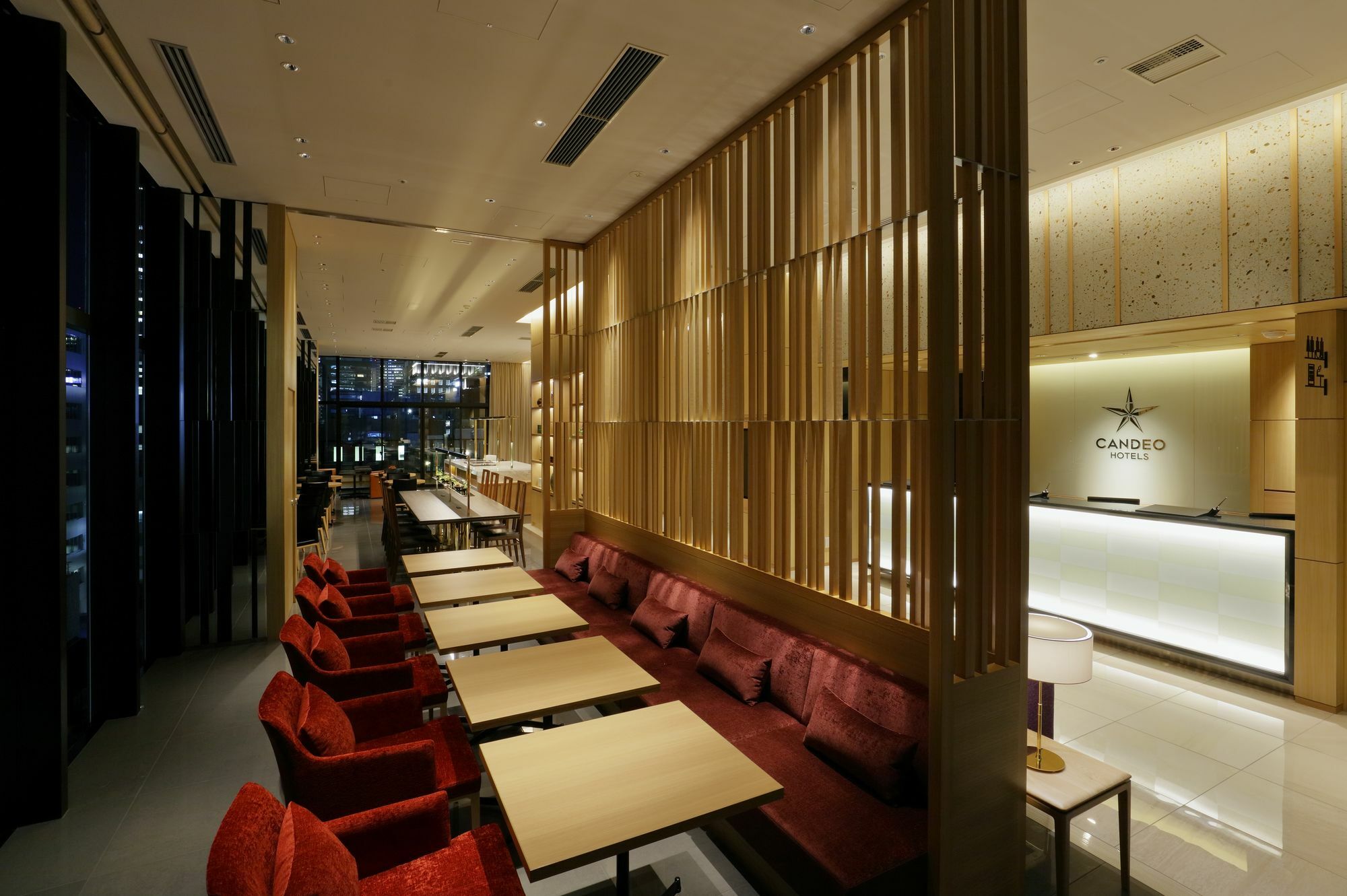Candeo Shimbashi Tokio