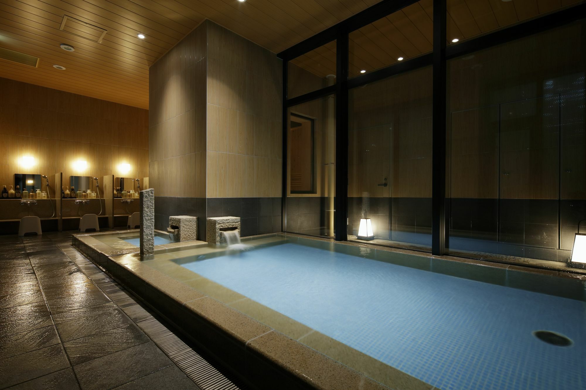 Candeo Shimbashi Hotel Tokio